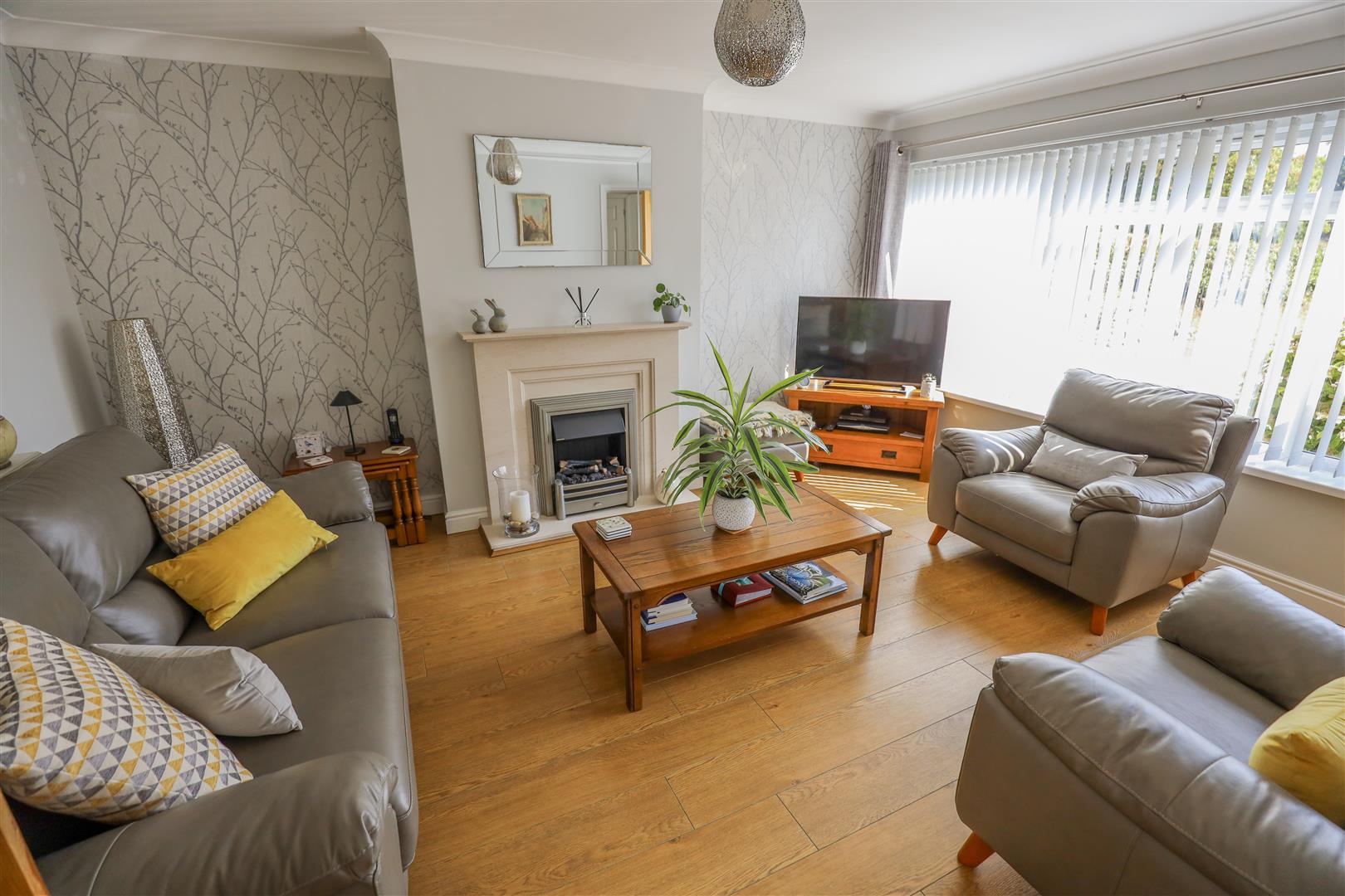 10 Maes Lloi, Aberthin, Cowbridge, Vale Of Glamorgan, CF71 7HA